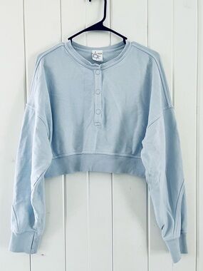 Aerie Light Blue Cropped Henley Sweatshirt, Sz S (P2P 22”)